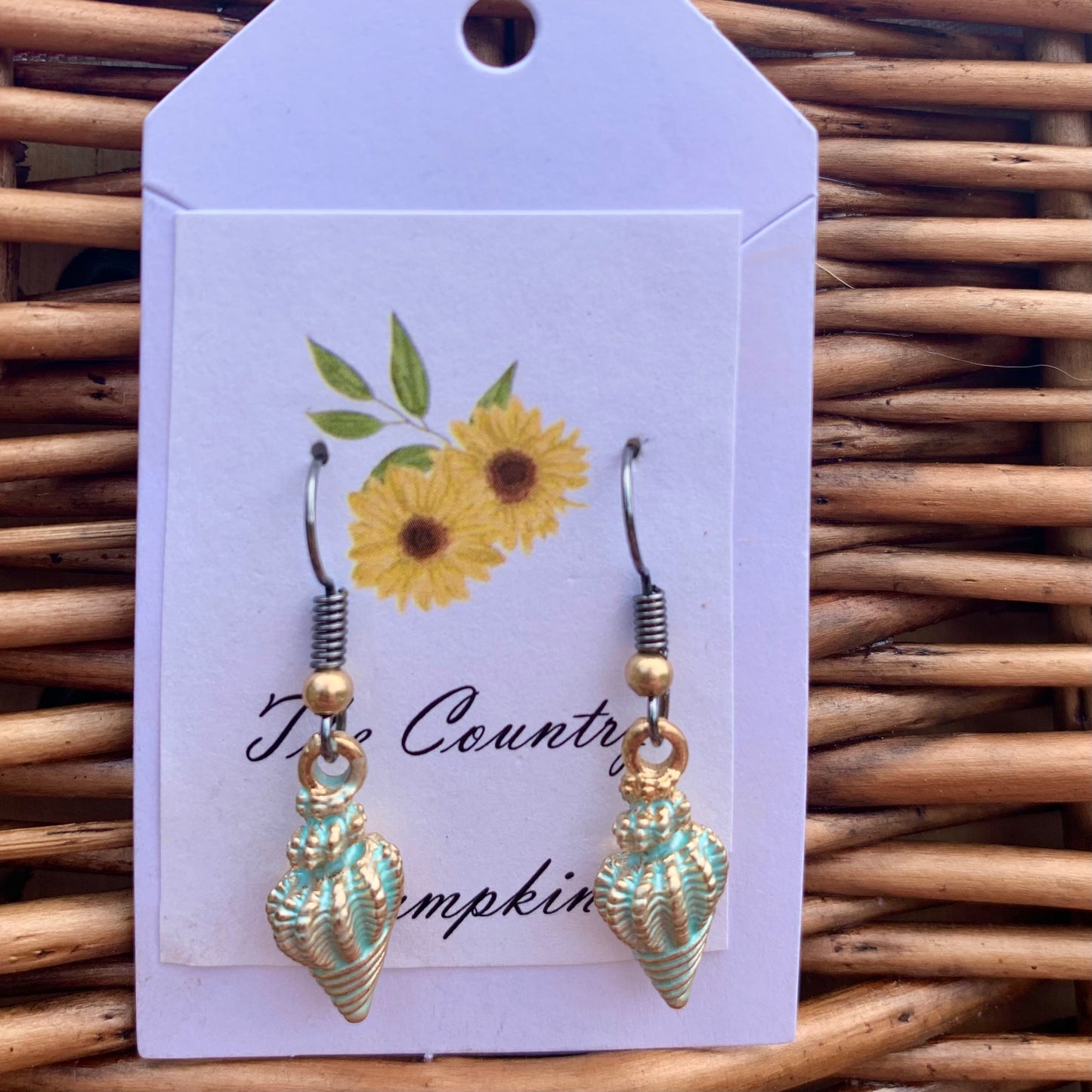 Metal Dangle Seashell Earrings